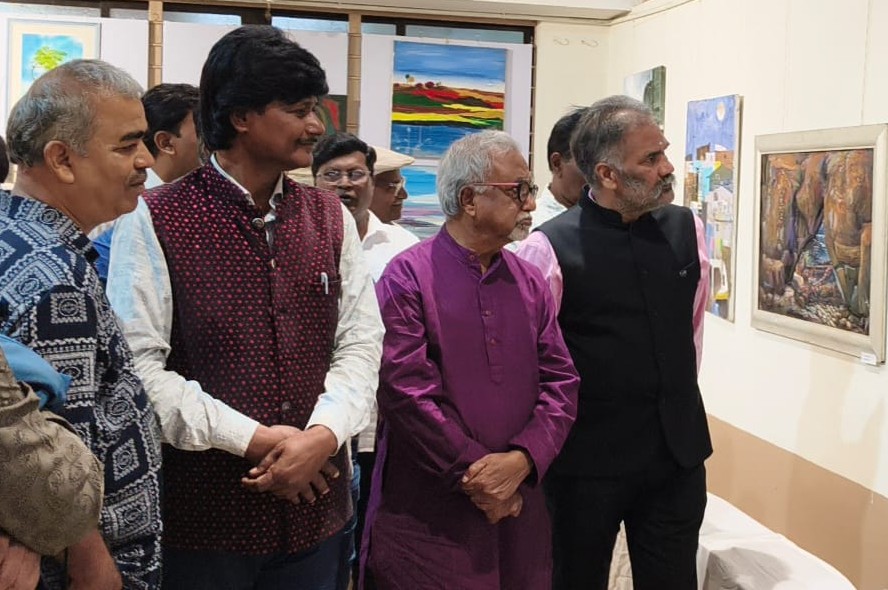 ರಾಷ್ಟ್ರ ಮಟ್ಟದ ಚಿತ್ರಕಲಾ ಪ್ರದರ್ಶನ-2025 ಹುಬ್ಬ ಳ್ಳಿಯ ಶ್ರೀ ವಿಜಯ ಮಹಾಂತೇಶ ಲಲಿತಕಲಾ ಮಹಾವಿದ್ಯಾಲಯದ ನೂತನ ಕಲಾಗ್ಯಾಲರಿಯಲ್ಲಿ